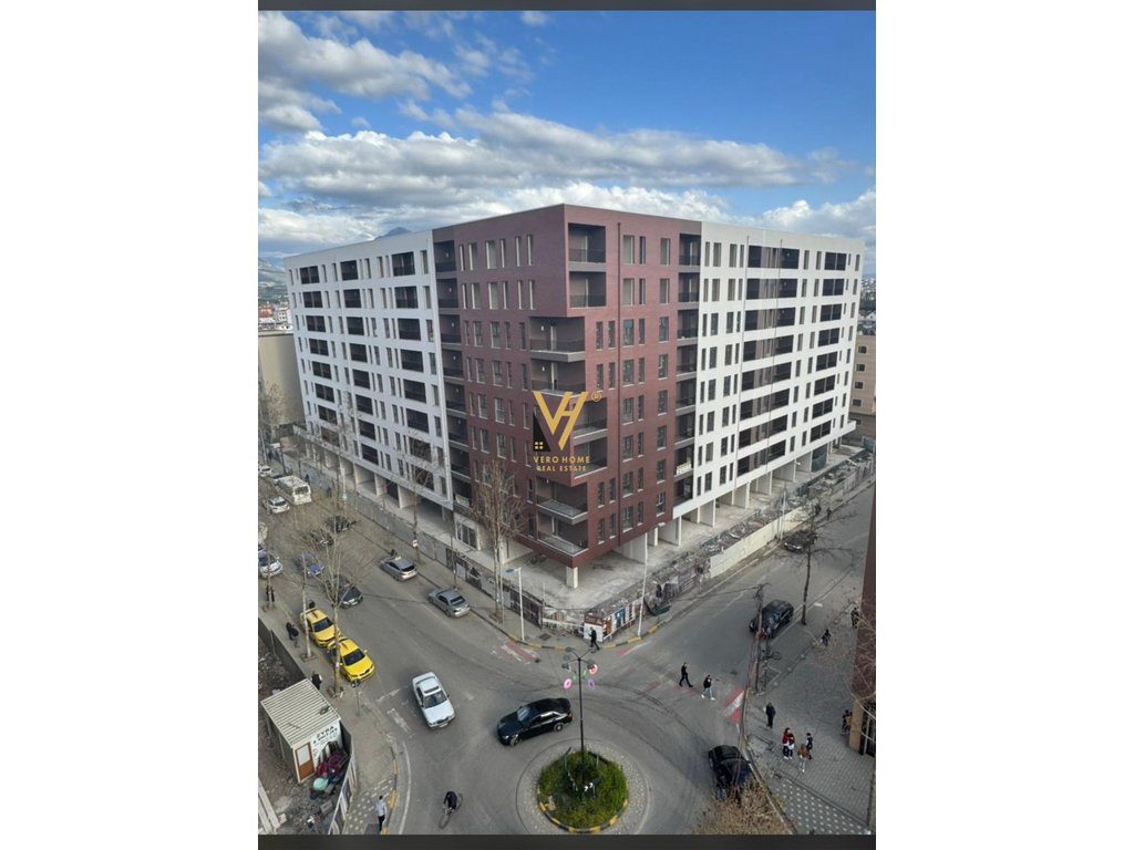SHITET APARTAMENT 3+1+BLK NE KAMEZ 108.000 EURO 1