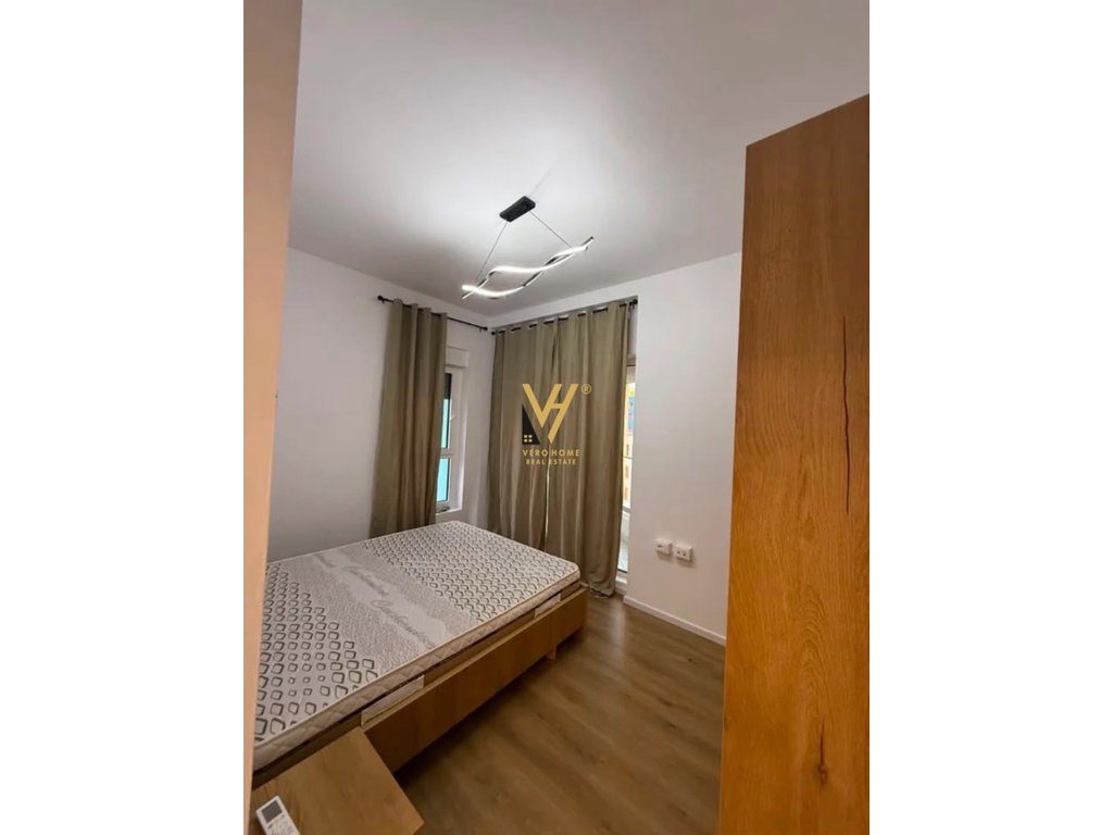 JEPET APARTAMENT 2+1 ME QERA TE KOMPLEKSI KADIU 55.000 LEKE 3