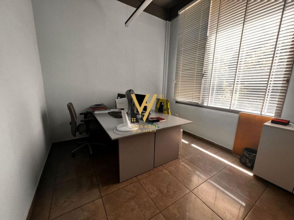 Jepet Zyre me qera te Komuna e Parisit 110 m2