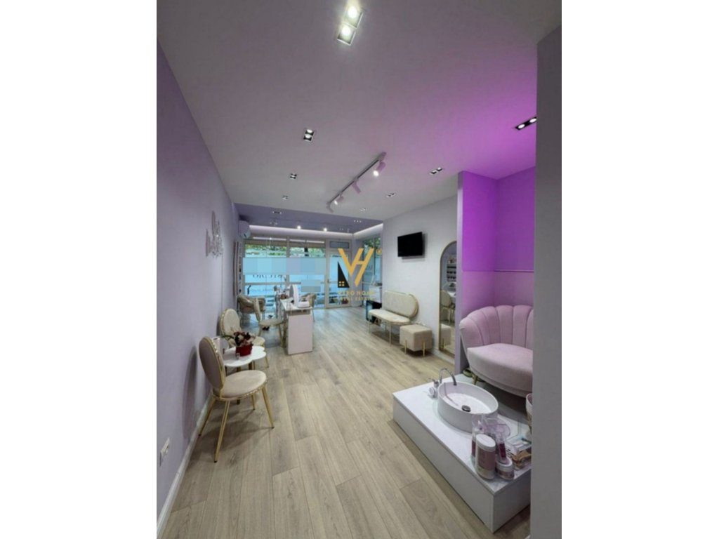 JEPET AMBIENT BIZNESI 40 M2 ME QERA TE LIQENI I THATE 60.000 LEKE 1