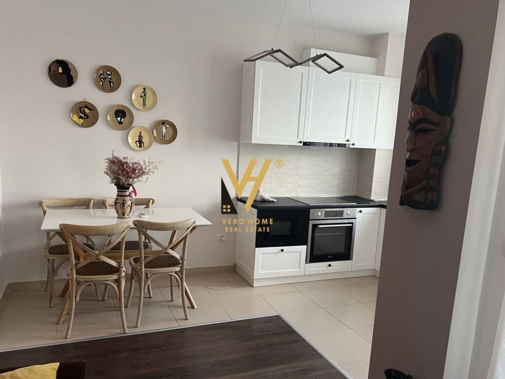 Jepet Apartament 2+1+2+ballkon me qera te Kopshti Zoologjik 100 m2