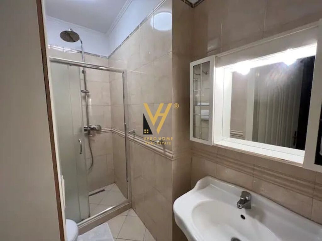 Jepet Apartament 2+1+2 me qera te Stadiumi Air Albania 120 m2 4