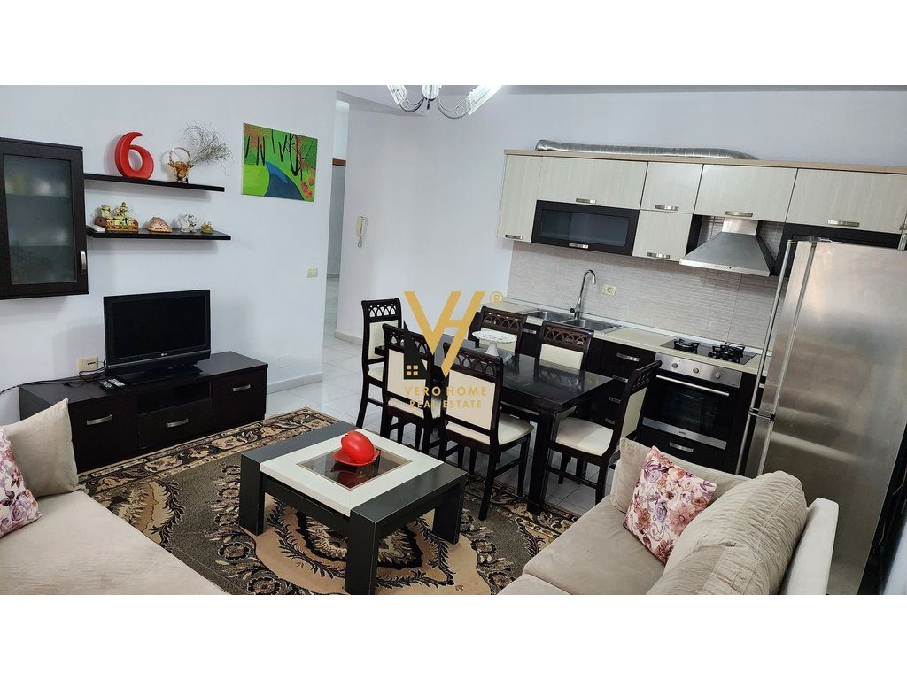 JEPET APARTAMENT 2+1+2 ME QERA NE YZBERISHT 42.000 LEKE 2