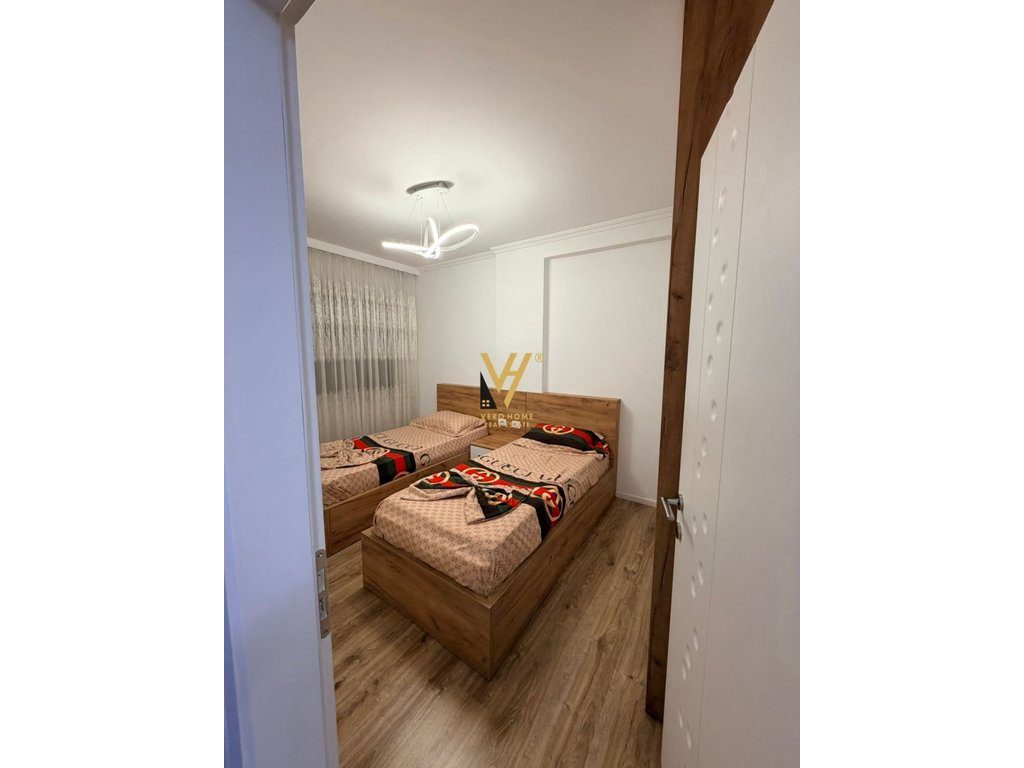 JEPET APARTAMENT 1+1+BLK ME QERA NE YZBERISHT 48.000 LEKE 4