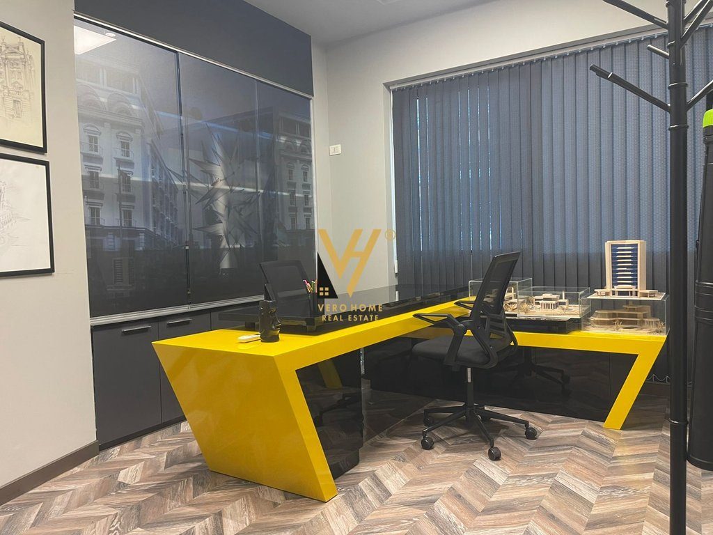 SHITET AMBIENT BIZNESI 24 M2 TE MYSLYM SHYRI 88.000 EURO 2
