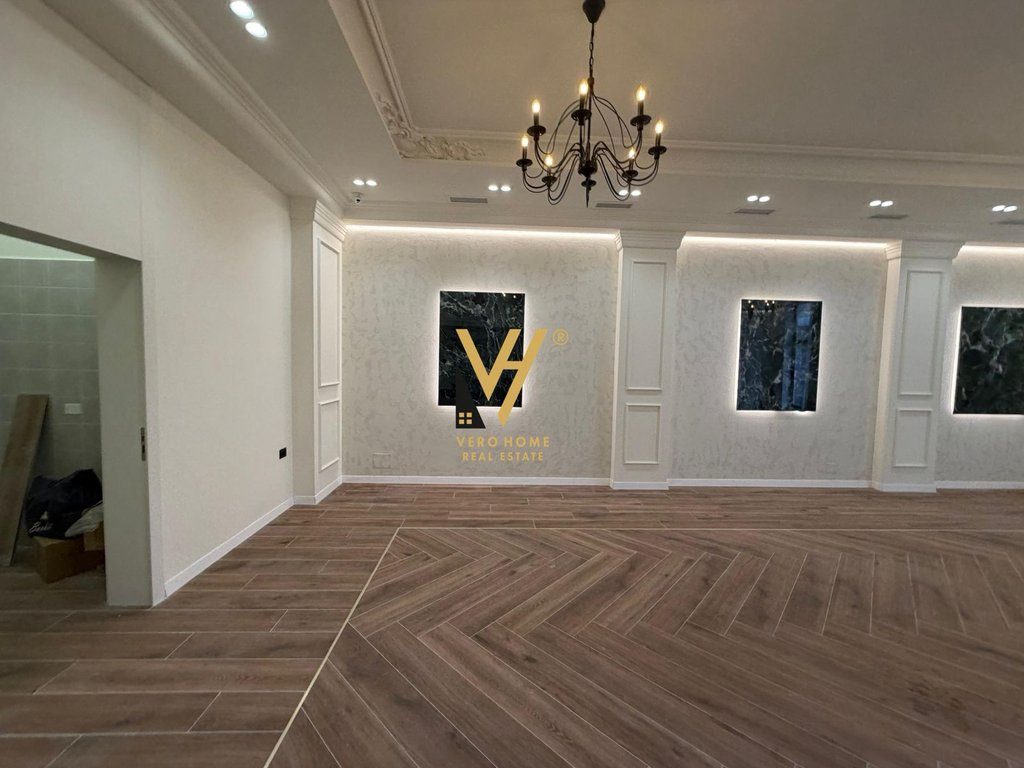 SHITET AMBIENT BIZNESI 222 M2 TE BUNKART 270.000 EURO 2
