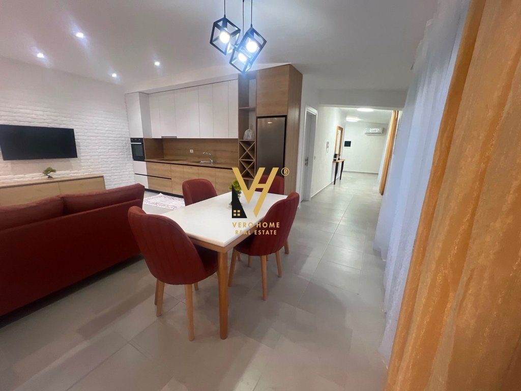 JEPET APARTAMENT 1+1+VERANDE ME QIRA TE KODRA E DIELLIT 1-70.000 LEKE 2