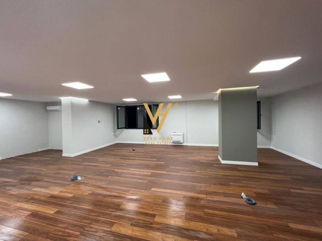 Jepet Ambient Biznesi me qera te Shallvaret 150 m2 4