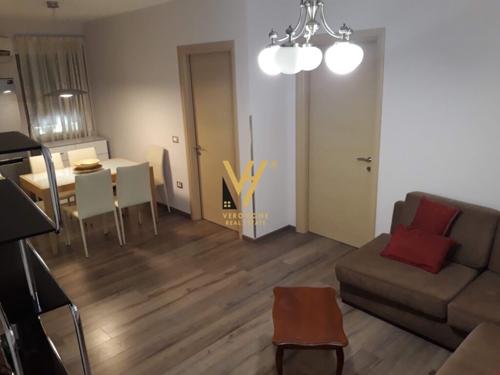 Jepet Apartament 2+1+ballkon me qera te Rruga Haxhi Hysen Dalliu 85 m2 3