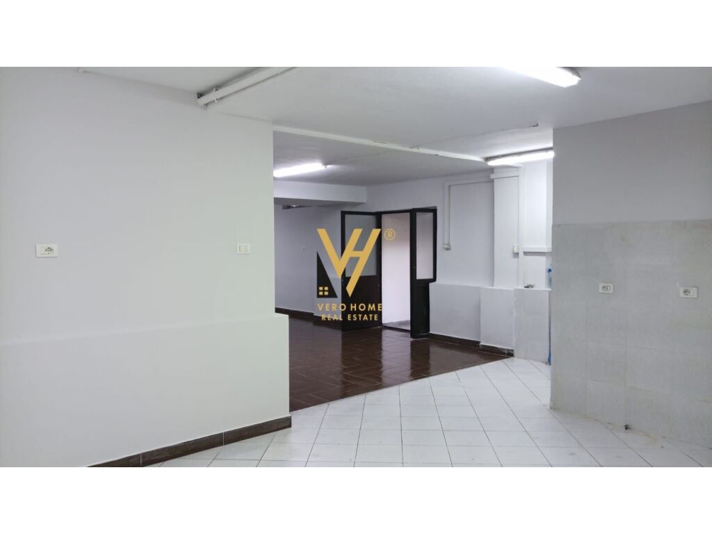 Jepet Ambient Biznesi me qera te Rruga Irfan Tomini 110 m2 2