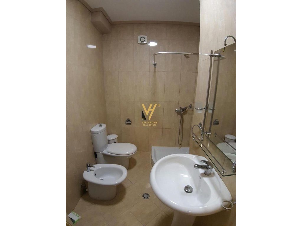 JEPET APARTAMENT 1+1+BLK ME QIRA TE RRUGA E KOSOVAREVE 60.000 LEKE 4