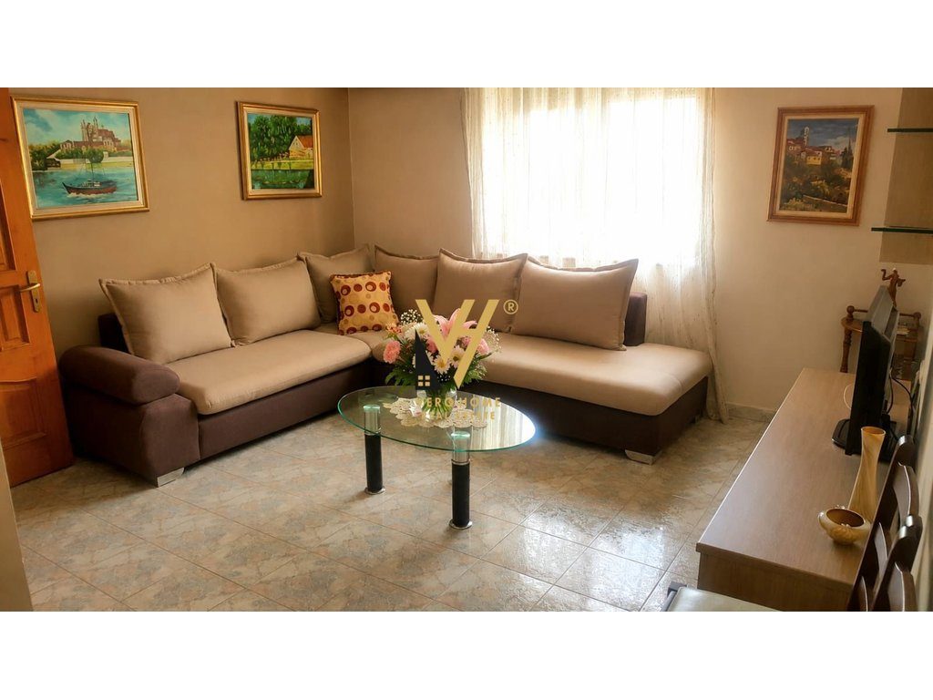 JEPET APARTAMENT 1+1+BLK ME QERA RRUGA E ELBASANIT 50.000 LEKE