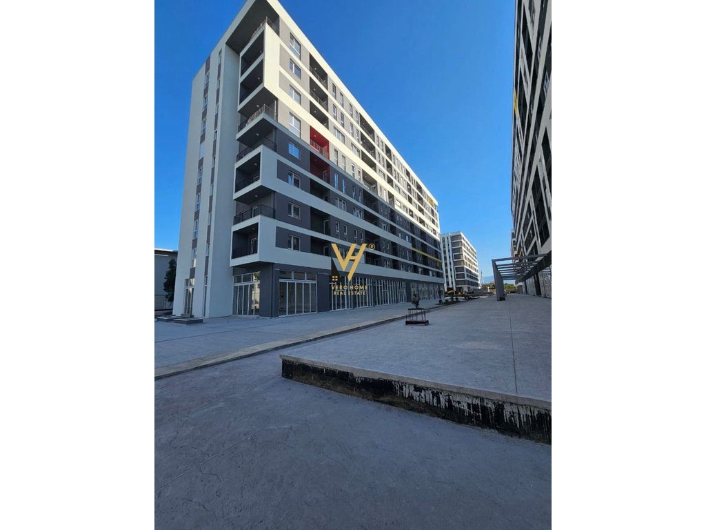 SHITET APARTAMENT 2+1+BLK TE UNIVERS CITY 108.000 EURO 1