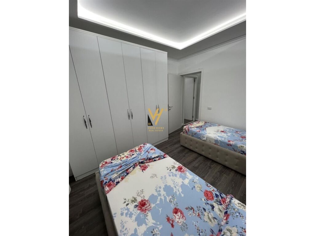 Jepet Apartament 2+1+ballkon me qera te Ish Fusha e Aviacionit 100 m2