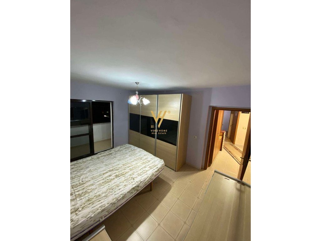 JEPET APARTAMENT 3+1 ME QIRA TE ALI DEMI 50.000 LEKE 3