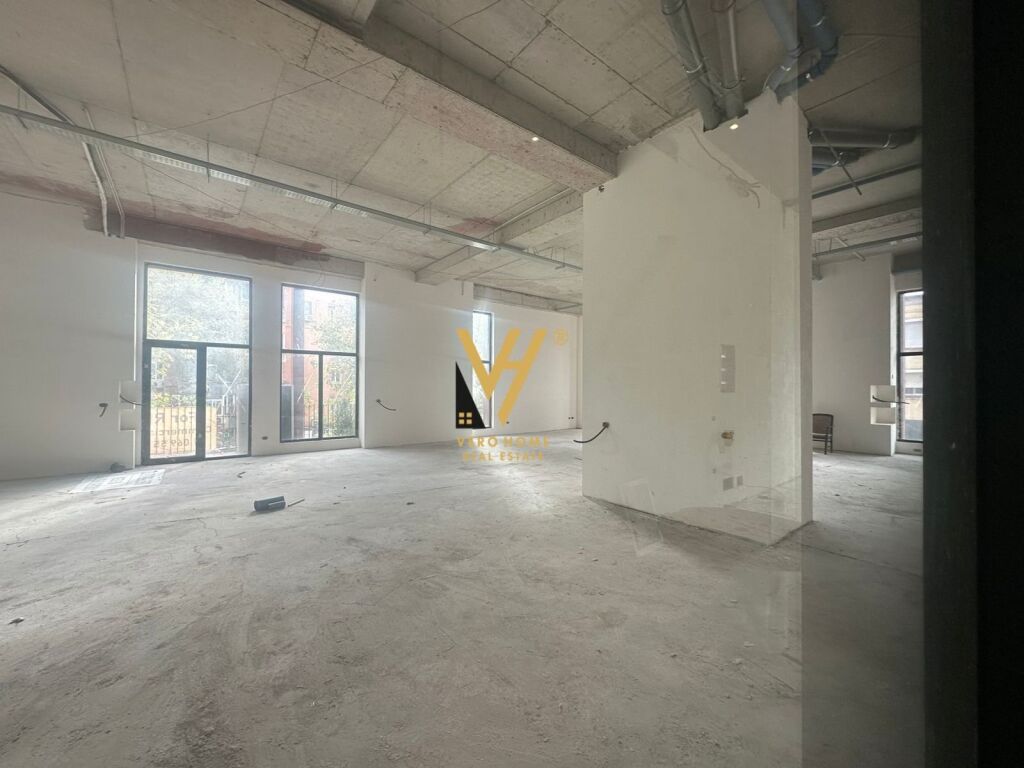 Jepet Ambient Biznesi me qera te Rruga e Kavajes 600 m2 3