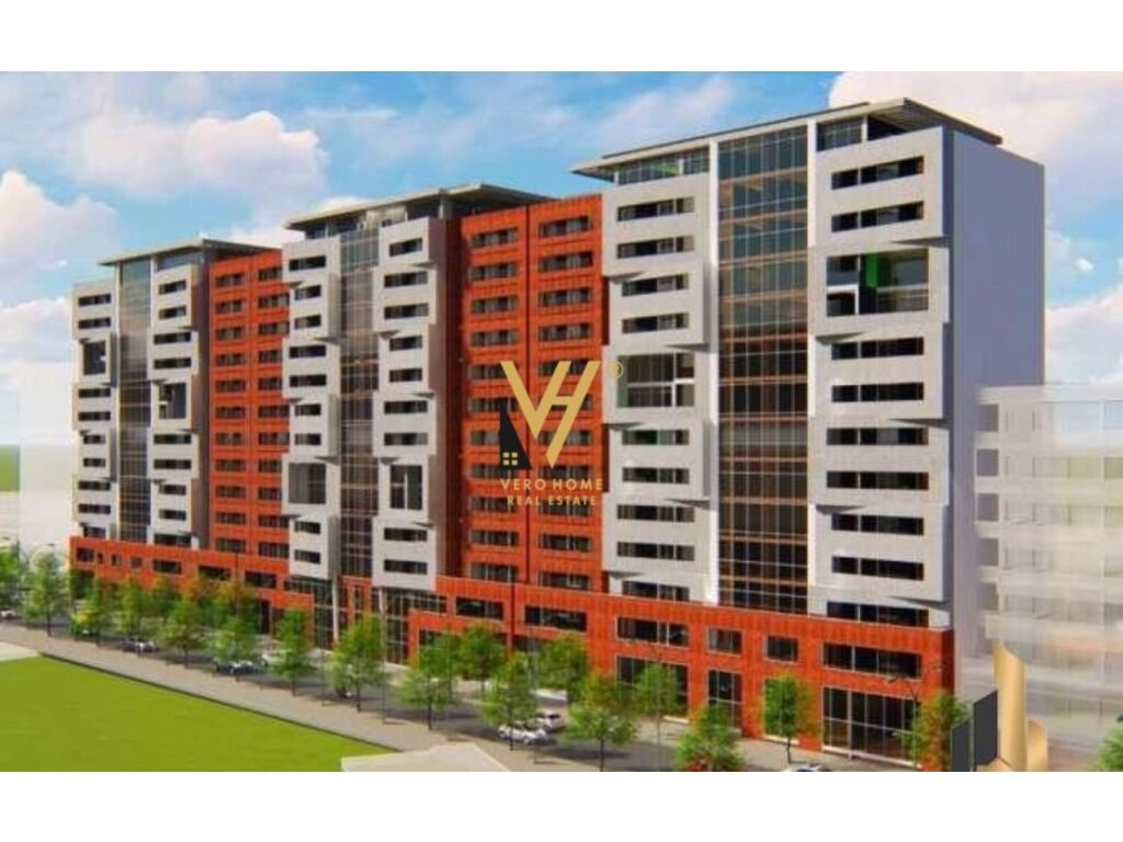 Shitet ambjent biznesi te Golden Park , Yzberisht 48 m2 1