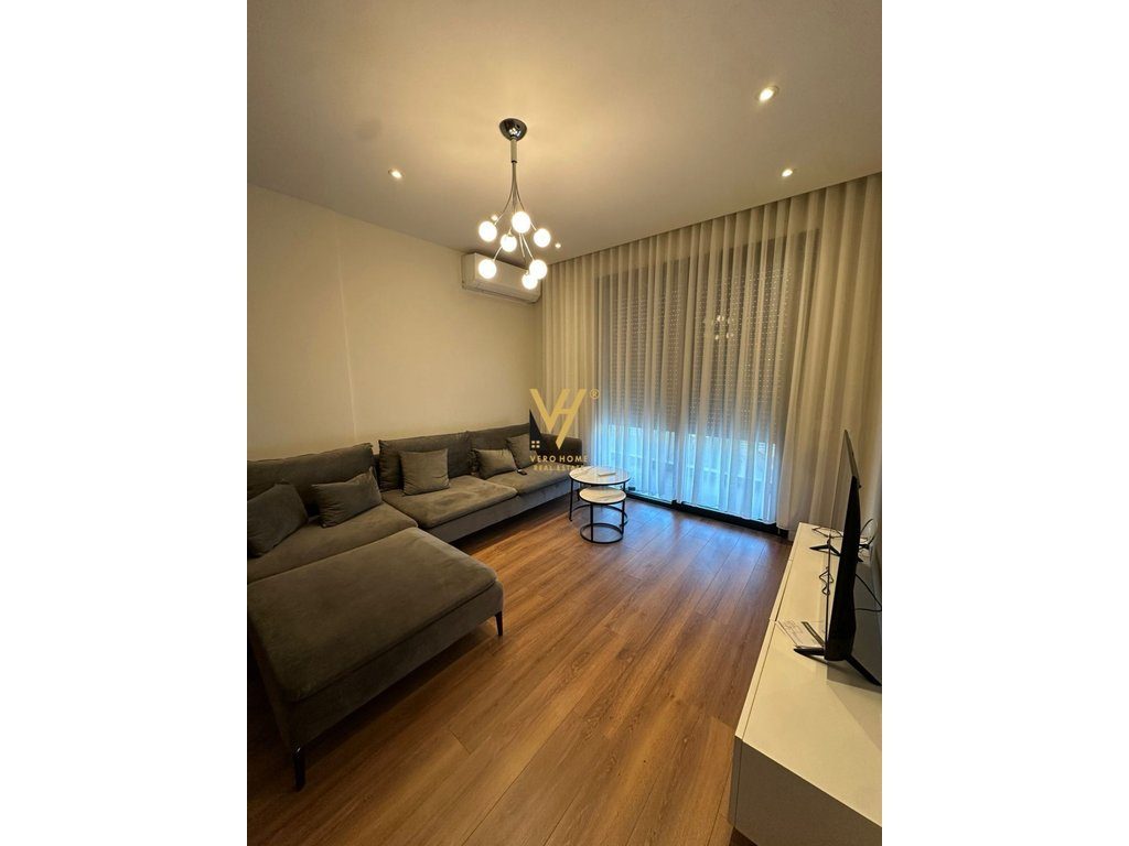 JEPET APARTAMENT 1+1 ME QIRA TE LIQENI I THATE 800 EURO