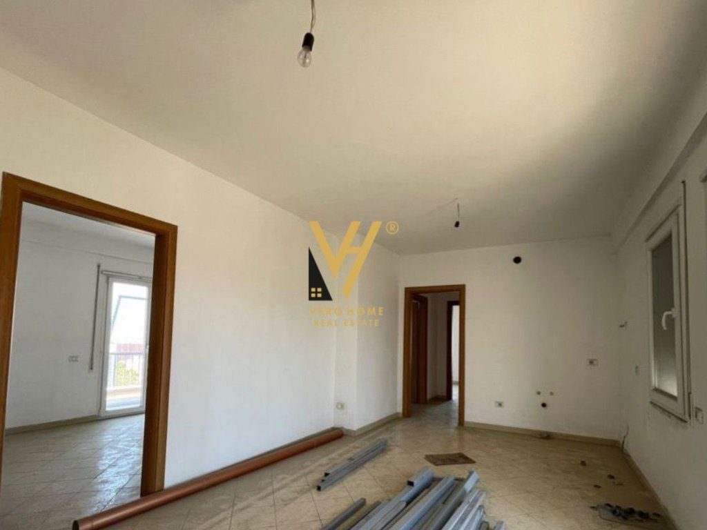 SHITET APARTAMENT 3+1+BLK NE LAPRAKE 250.000 EURO 3