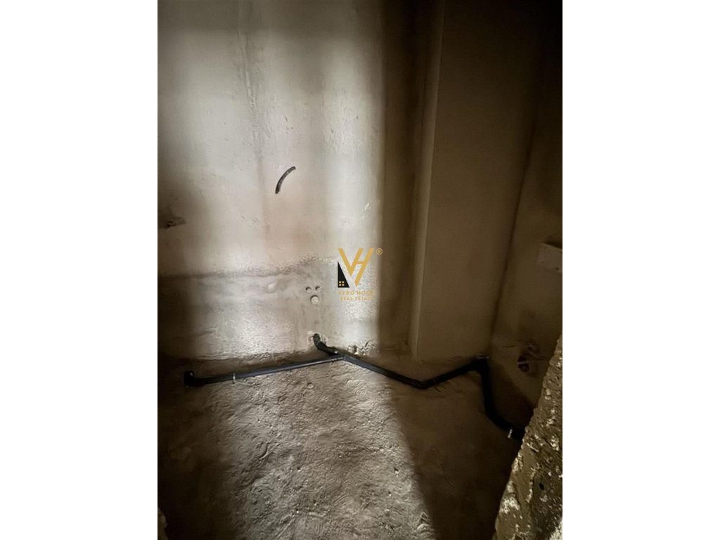 SHITET APARTAMENT 2+1+BLK TE UNIVERS CITY 103.000 EURO 4