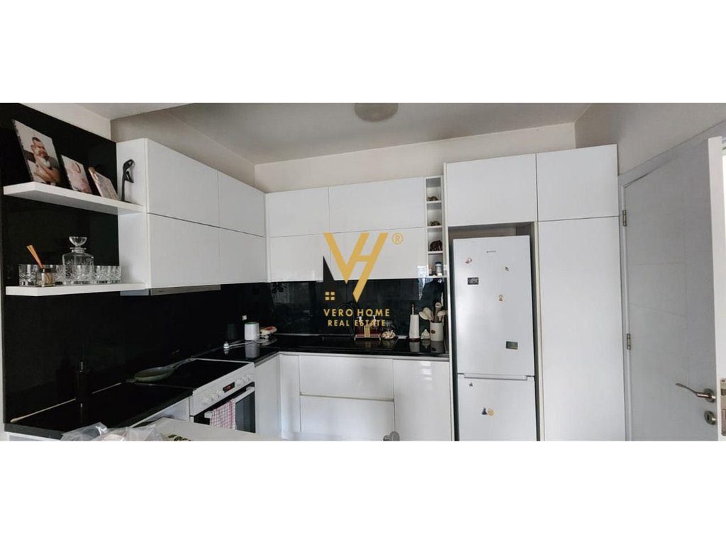 JEPET APARTAMENT 2+1+BLK ME QERA NE YZBERISHT 50.000 LEKE 2