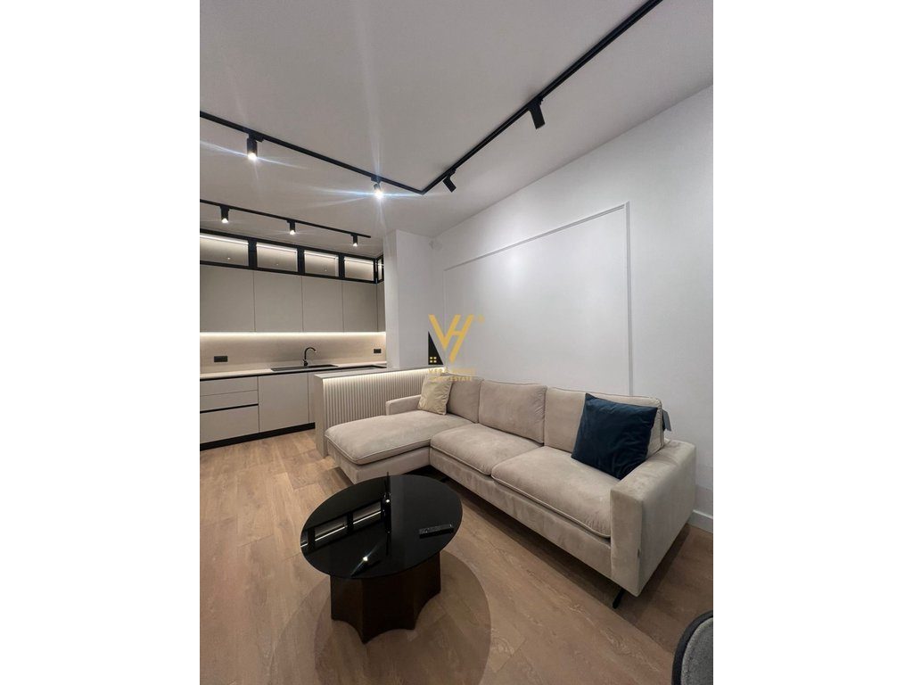 JEPET APARTAMENT 1+1+BLK ME QERA TEK UET, PORCELAN 800 EURO 2