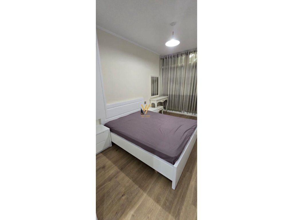 JEPET APARTAMENT 1+1+BLK ME QIRA TE KOMUNA E PARISIT 75.000 LEKE 3