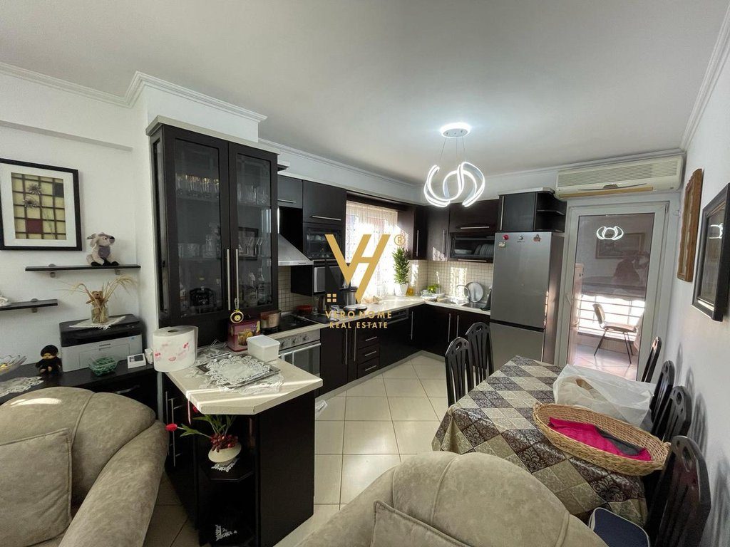 SHITET APARTAMENT 3+1+2+BLK TE GENER 1, RRUGA JORDAN MISJA 22.600.000 LEKE 3