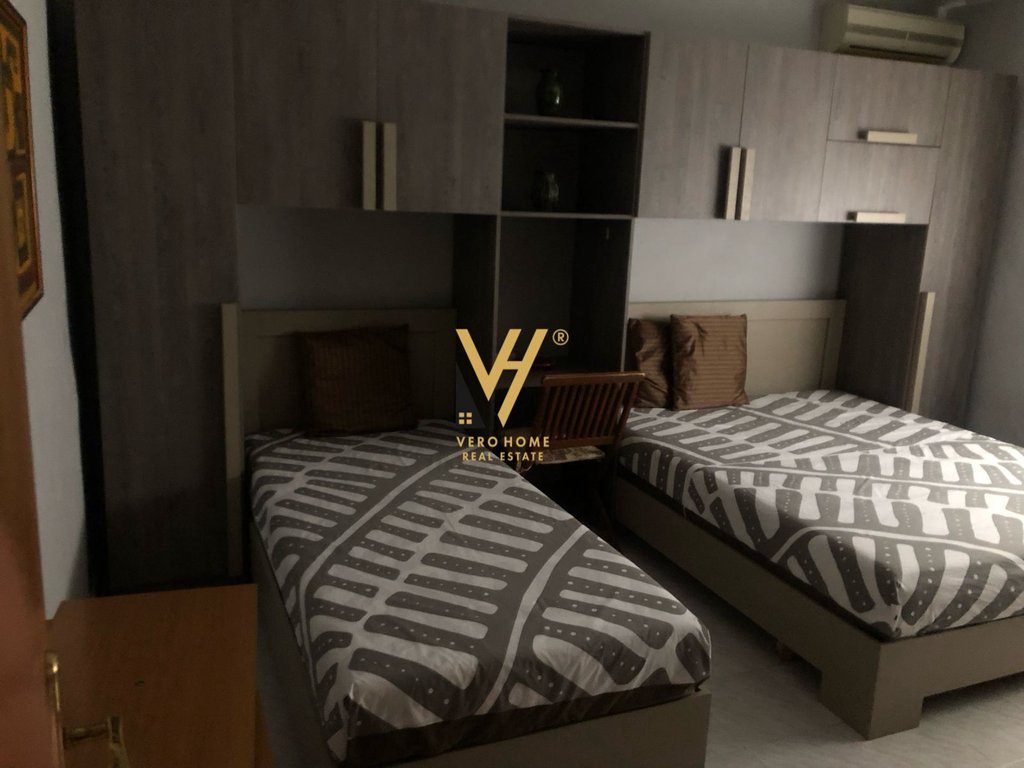 JEPET APARTAMENT 2+1+BLK ME QERA TE 21 DHJETORI 55.000 LEKE 3