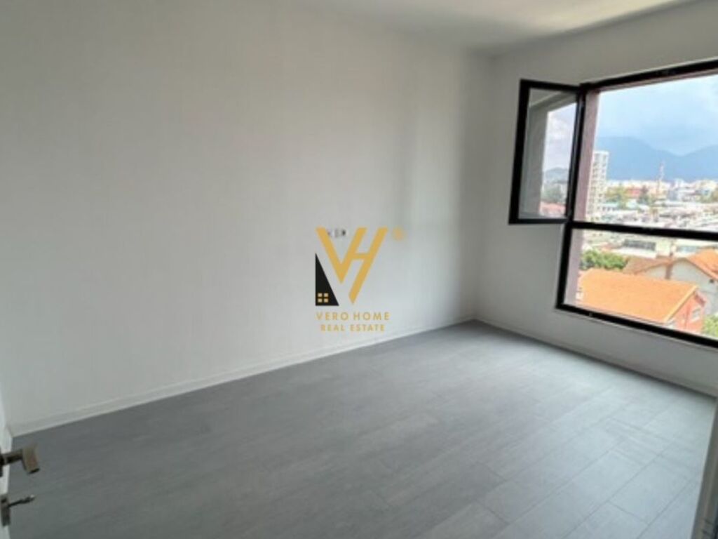 Jepet Apartament 2+1 me qera te Sheshi Shqiponja 85 m2 2