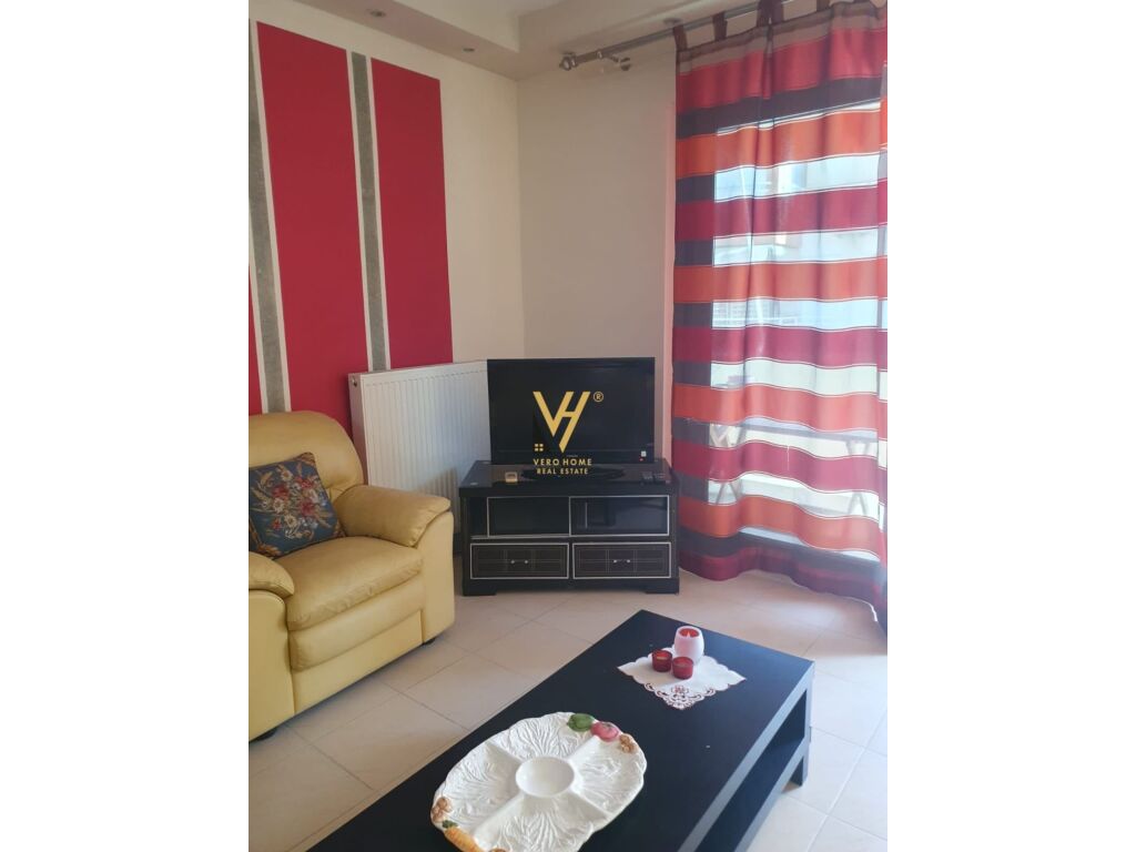 Jepet Apartament 1+1+ballkon me qera te Kodra e Diellit 1 , 82 m2 2