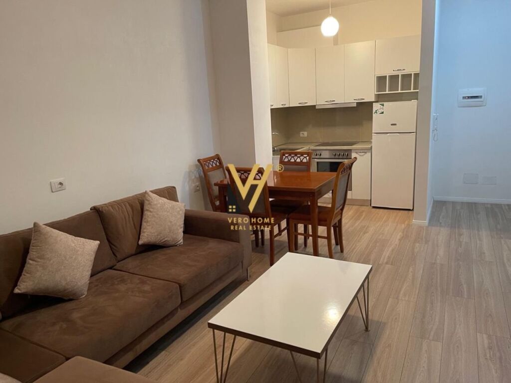 Jepet Apartament 1+1+ballkon me qera te Rruga Siri Kodra 75 m2