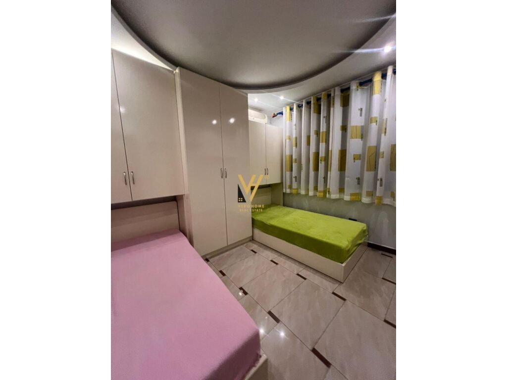 Jepet Apartament 2+1+2+ballkon me qera te Ish Ekspozita Sot 122 m2 4