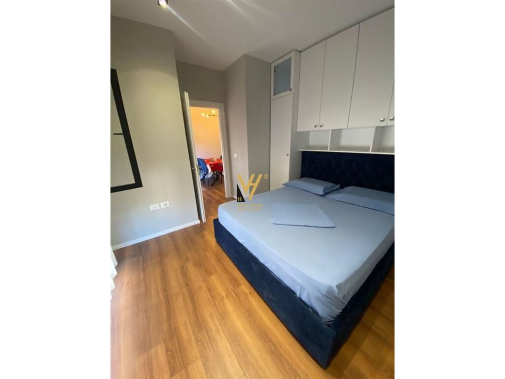 Jepet Apartament 2+1+ballkon me qera pran Kompleksi Halili 79 m2 3