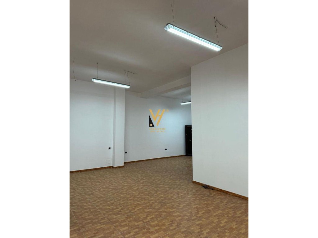 JEPET ZYRE 120 M2 ME QIRA TE SELVIA 100.000 LEKE 2