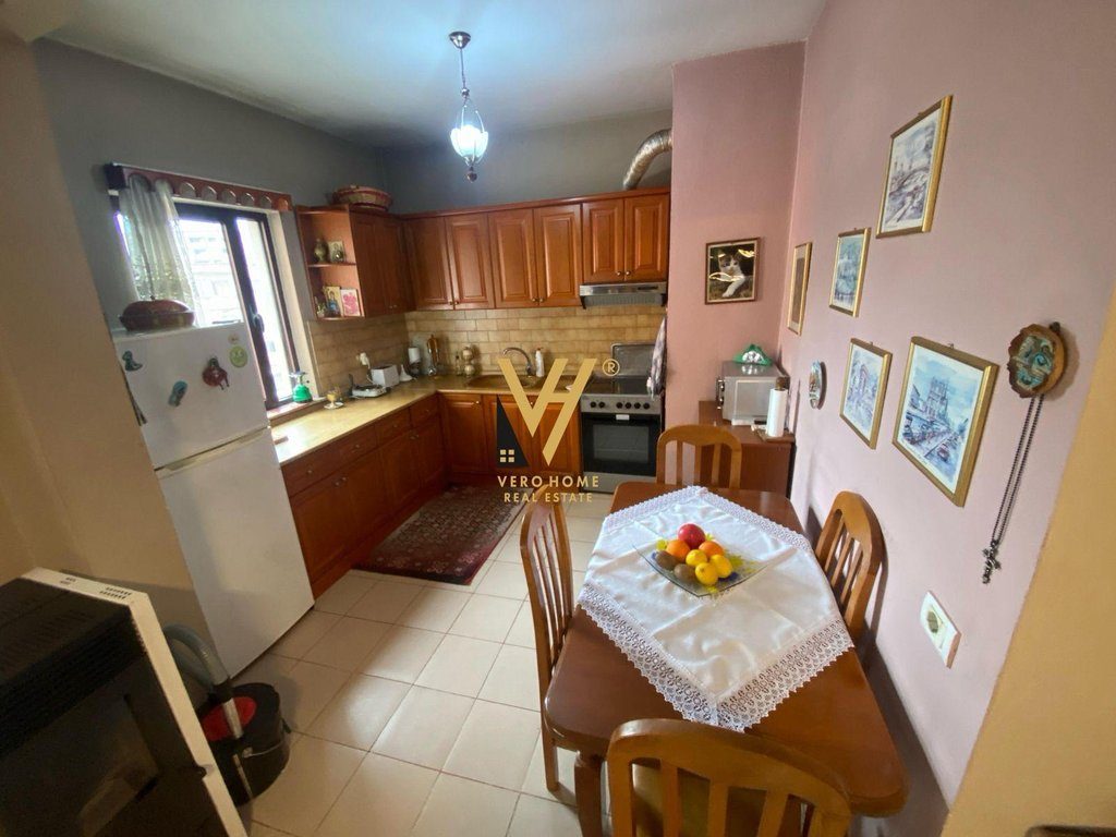 SHITET APARTAMENT 1+1+BLK TE KOMUNA E PARISIT 170.000 EURO 2