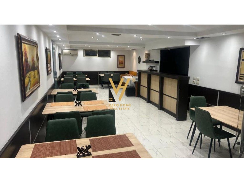 SHITET HOTEL 3 KATESH TE KOMUNA E PARISIT 2.200.000 EURO