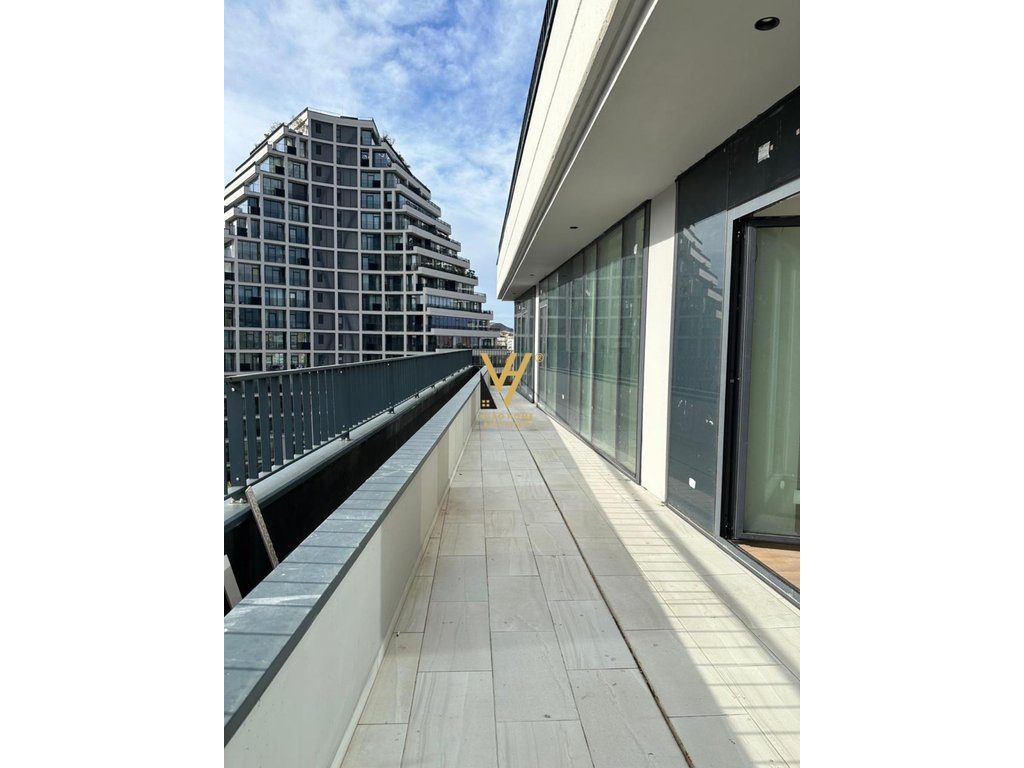 JEPET ZYRE 200 M2 ME QERA TE LAKE VIEW 2.500 EURO 1