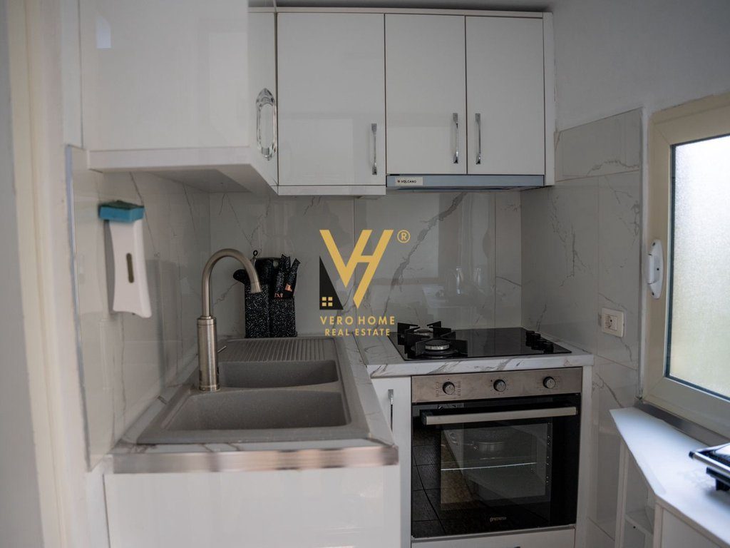 JEPET APARTAMENT 1+1 ME QIRA TE KOMUNA E PARISIT 55.000 LEKE 2