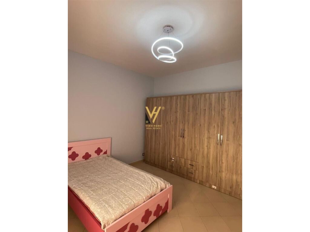 Jepet Apartament 2+1+ballkon me qera te Sauku i Vjeter 100 m2 2
