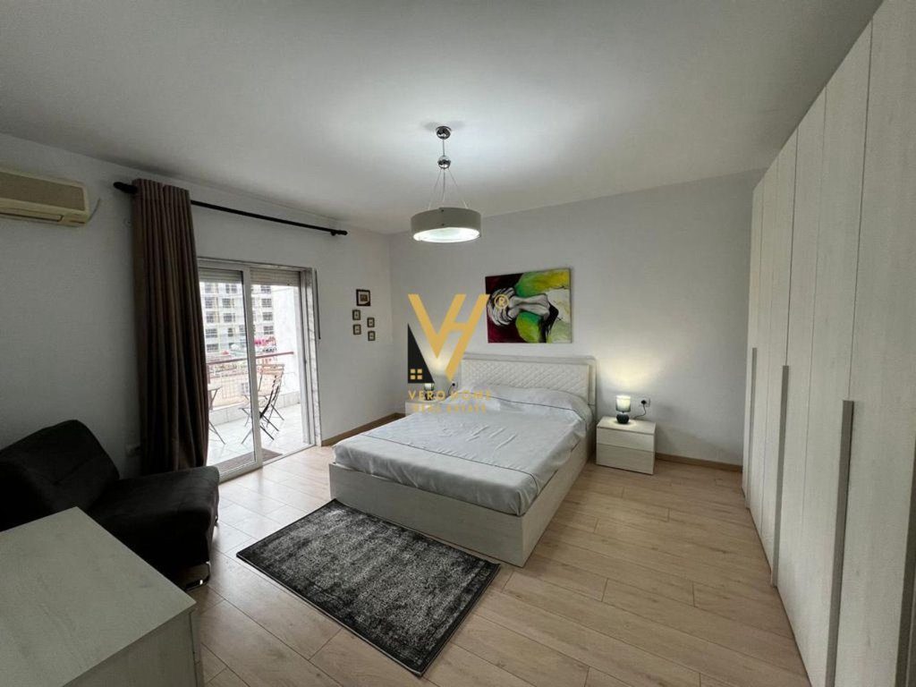 JEPET APARTAMENT 2+1+2+BLK ME QERA TEK KOMUNA E PARISIT 85.000 LEKE 4