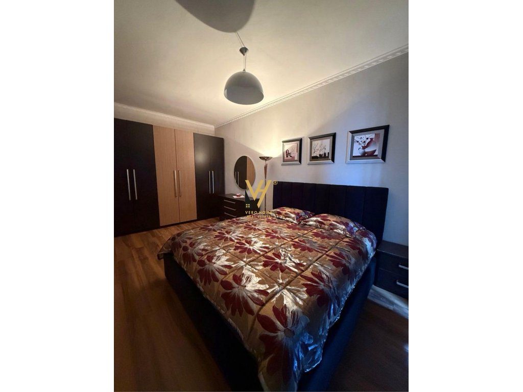 JEPET APARTAMENT 2+1 ME QERA NE DON BOSKO 60.000 LEKE 3