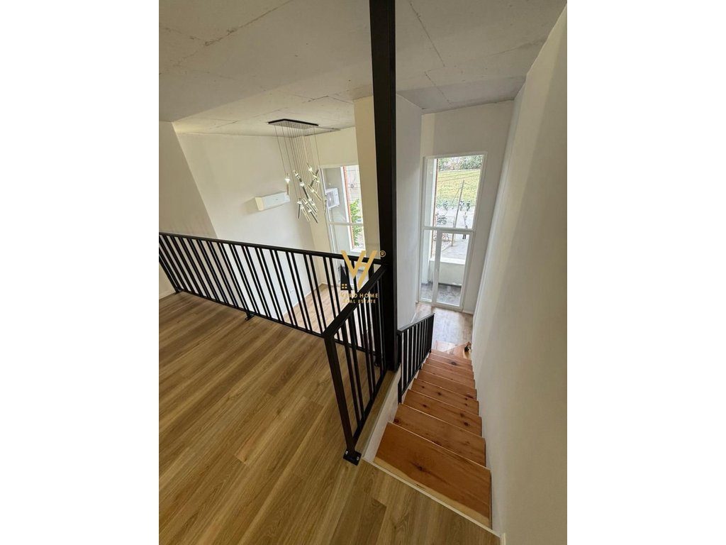 JEPET ZYRE 60 M2 DUPLEX ME QIRA TE GOLDEN PARK 3, 450 EURO 2