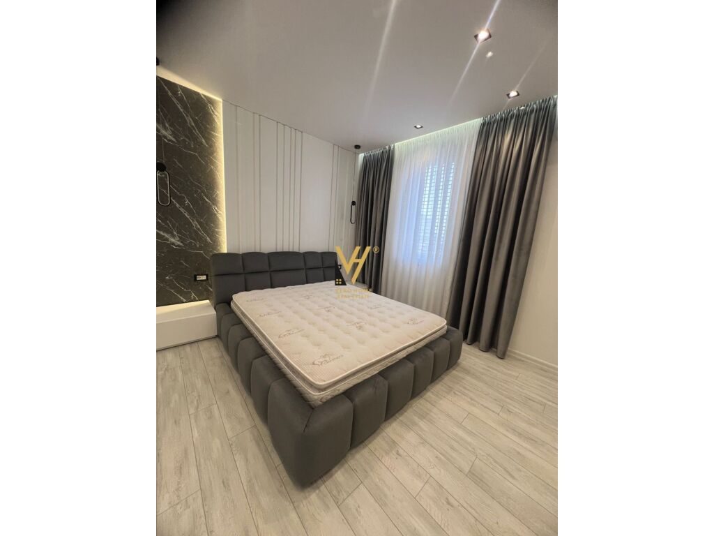 Shitet Apartament 3+1+2+ballkon te Kompleksi Delijorgji 111 m2