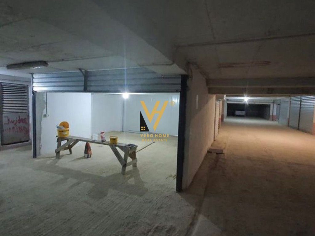 SHITET GARAZH 40 M2 TE ALI DEMI 38.000 EURO 1