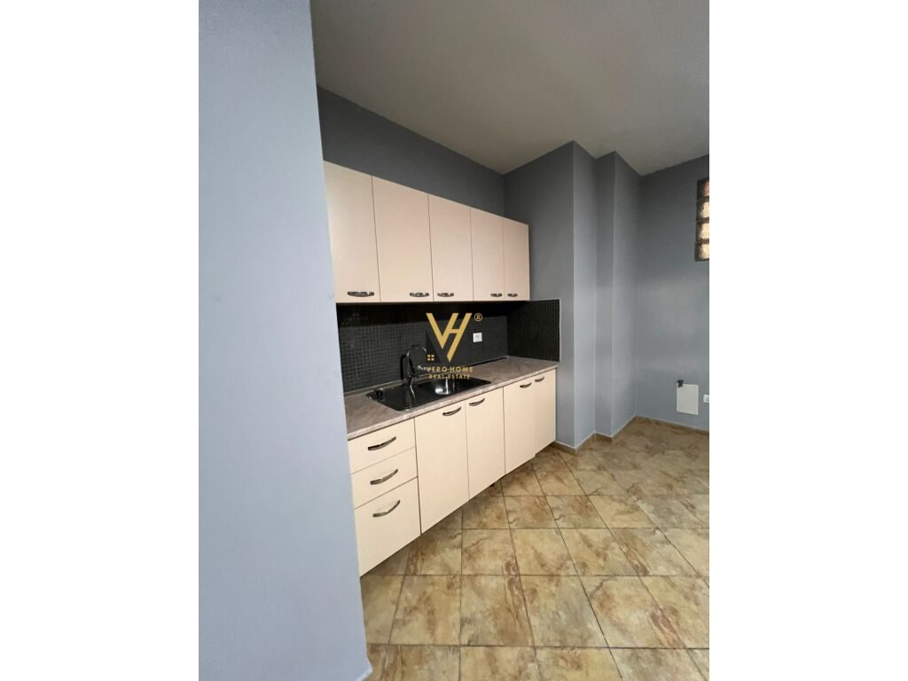 Jepet Zyre me qera te Cirku ne Qender 70 m2