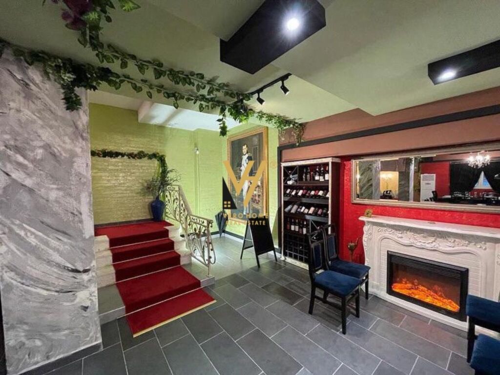Shitet Bar-Restorant ne Bllok 220 m2 2