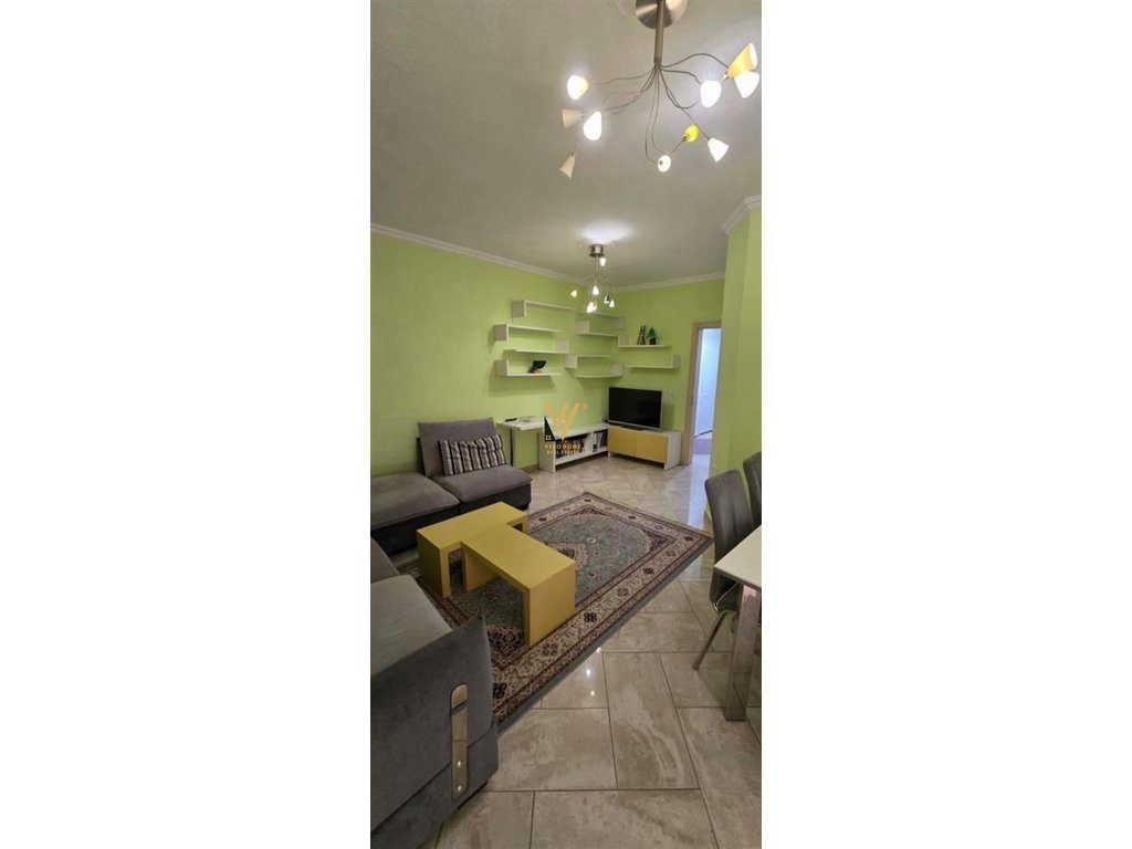 JEPET APARTMENT 1+1+BLK ME QERA TE RRUGA E DURRESIT 600 EURO 2