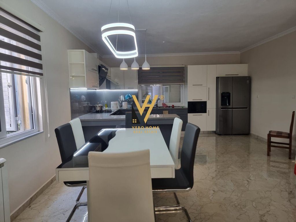 JEPET VILE DY KATESHE ME QIRA TEK ALI DEMI 1.700 EURO 3