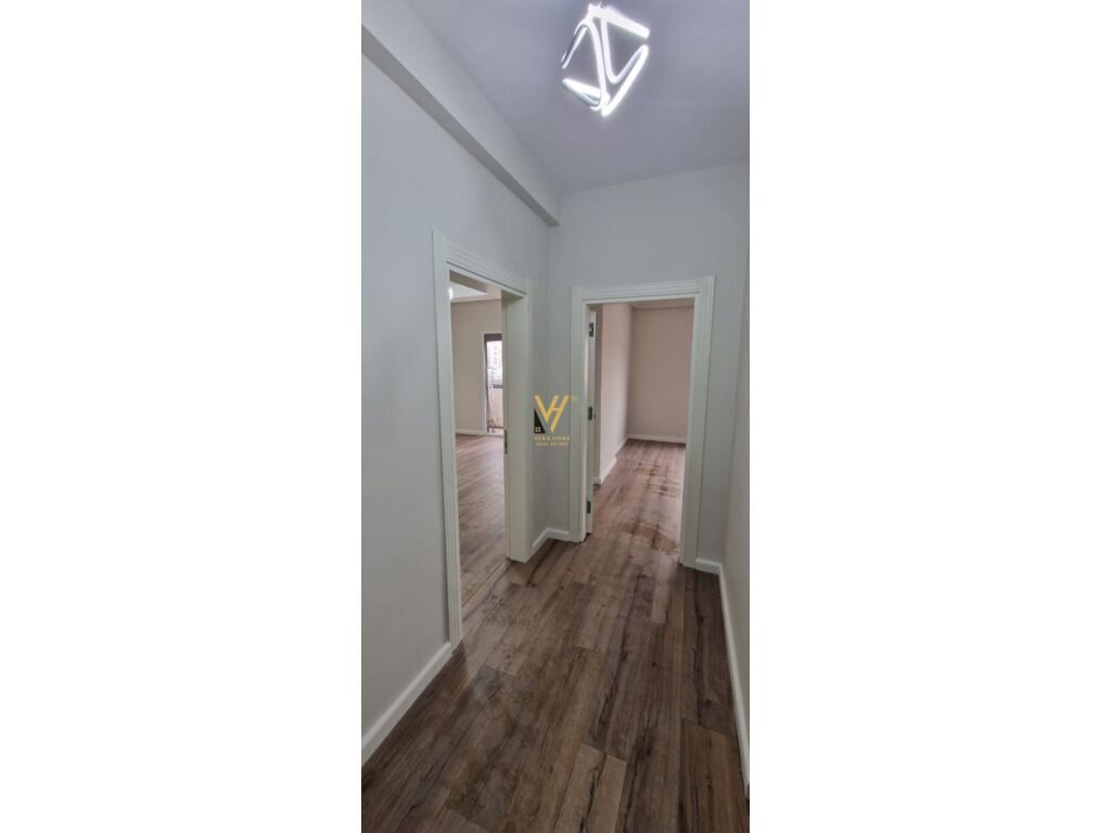 Shitet Apartament 1+1+ballkon te Rruga Ndre Mjeda 69 m2